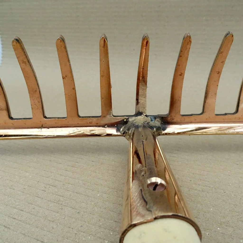 Râteau En Cuivre Modèle Perseus - Gamme PKS Bronze 2 Râteau En Cuivre Modèle Perseus - Gamme PKS Bronze – Image 2