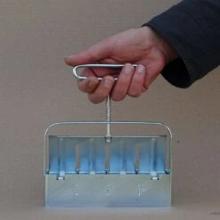 Presse Mottes En Acier Galvanisé 4 Mottes De 50 Mm -Plantes Jardin Shop presse mottes en acier galvanis 4 mottes de 50 mm copyright 17050 3